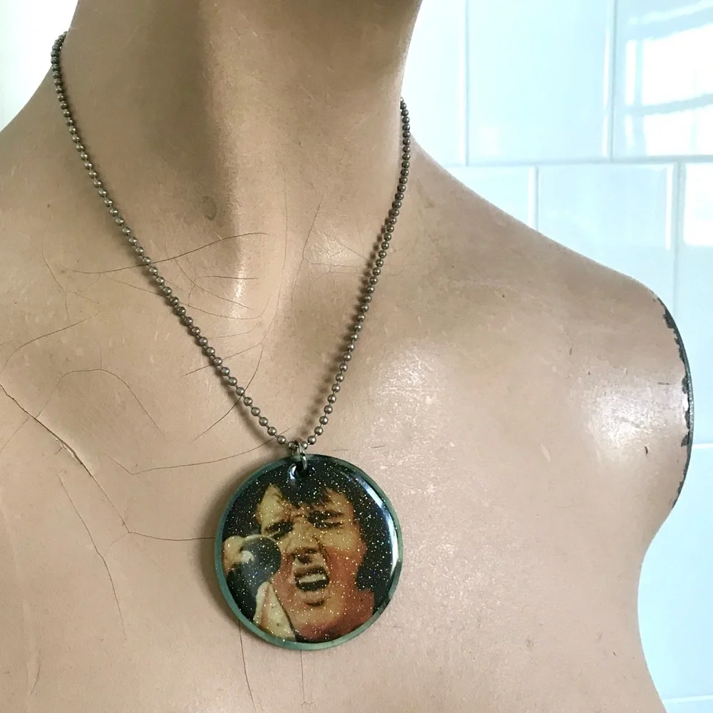 Elvis Presley necklace sparkle resin acrylic retro statement jewelry